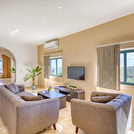 Spacious, Bright, Valley & Sea View Maisonette Apartment *