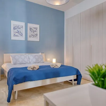 Apartment Spacious, Bright, Valley & Sea View Maisonette *