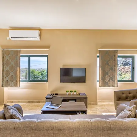 Spacious, Bright, Valley & Sea View Maisonette Apartment
