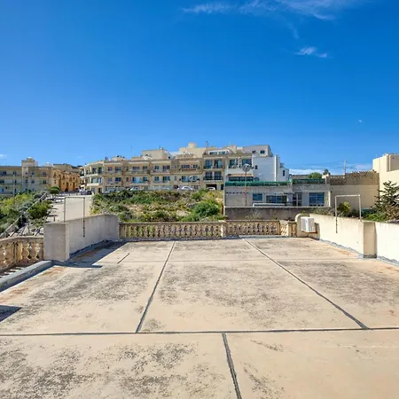 Spacious, Bright, Valley & Sea View Maisonette Apartment