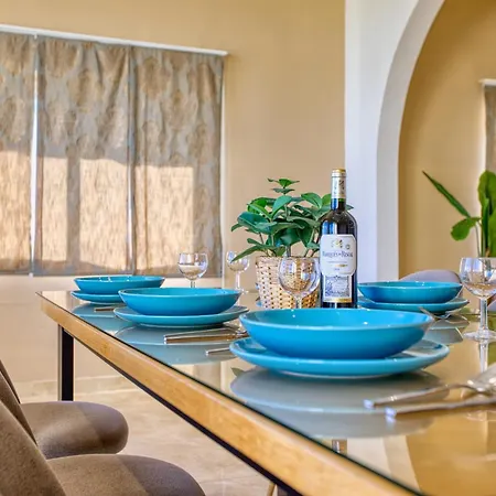 Spacious, Bright, Valley & Sea View Maisonette