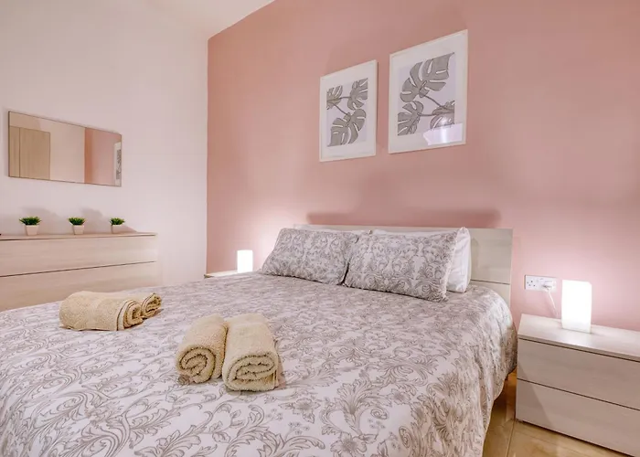 Spacious, Bright, Valley&sea View Maisonette