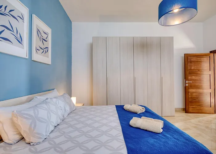 Spacious, Bright, Valley & Sea View Maisonette Appartement *