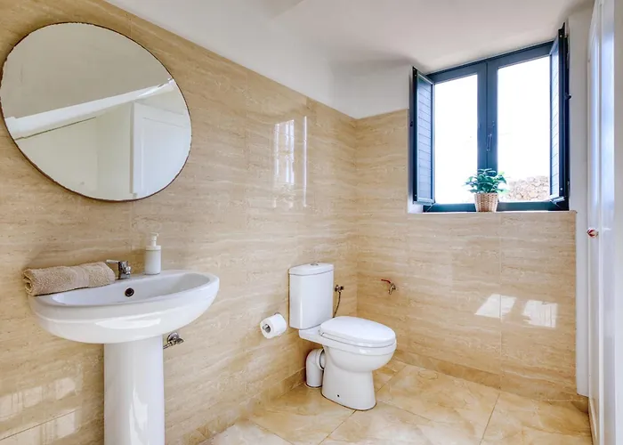 Appartement Spacious, Bright, Valley & Sea View Maisonette Xagħra