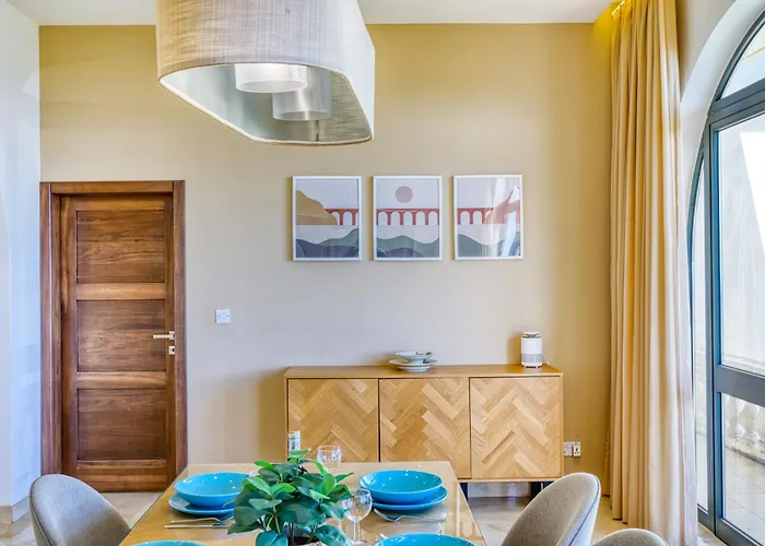 Spacious, Bright, Valley&sea View Maisonette Xagħra