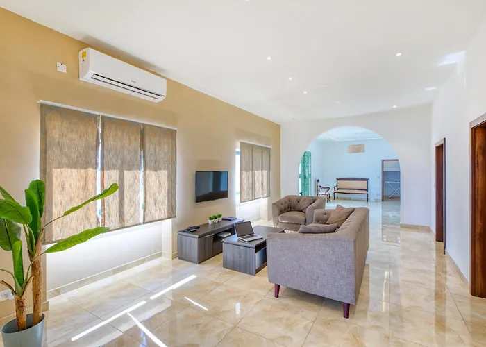 Spacious, Bright, Valley & Sea View Maisonette * Xagħra