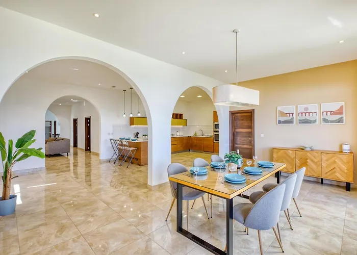 Spacious, Bright, Valley&sea View Maisonette * Xagħra